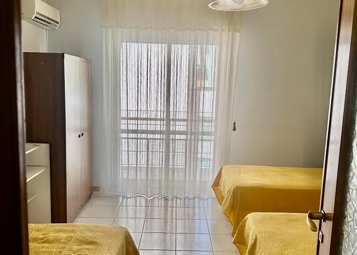 Yellow House Appartement *